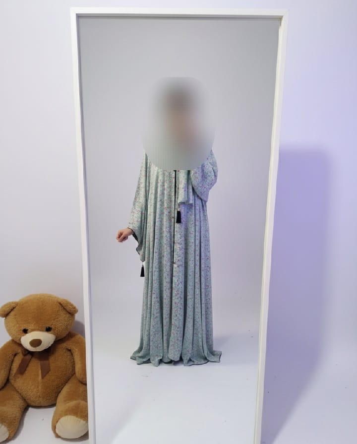 Abaya (خدیجه للعبایات) My Universe