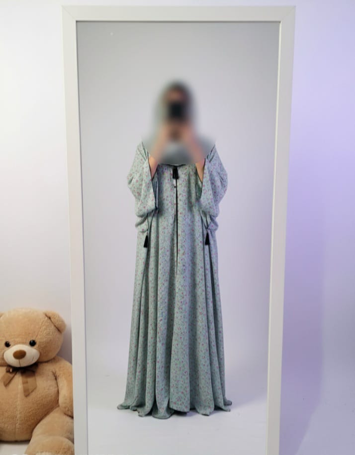 Abaya (خدیجه للعبایات) My Universe